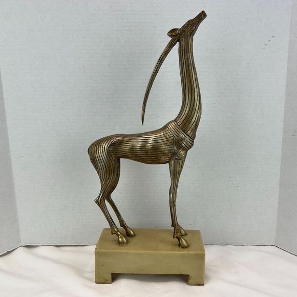 The Kindu Collection Alabaster Deer Ornament - Immaculate - Picture 4 of 8